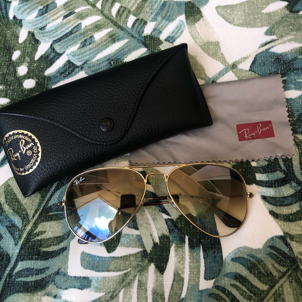 Gold Rayban Aviators